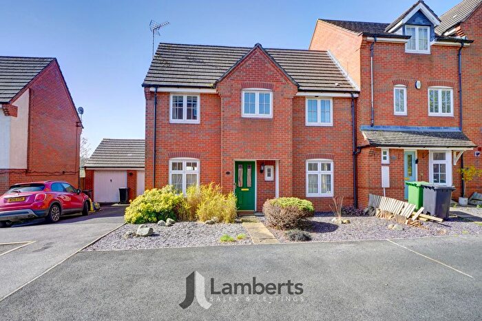 3 Bedroom End Terrace House For Sale In Evesham Road, Crabbs Cross, B97