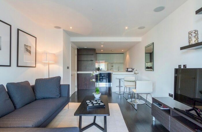 1 Bedroom Flat To Rent In Bramah House, Gatliff Road, Grosvenor Waterside, SW1W