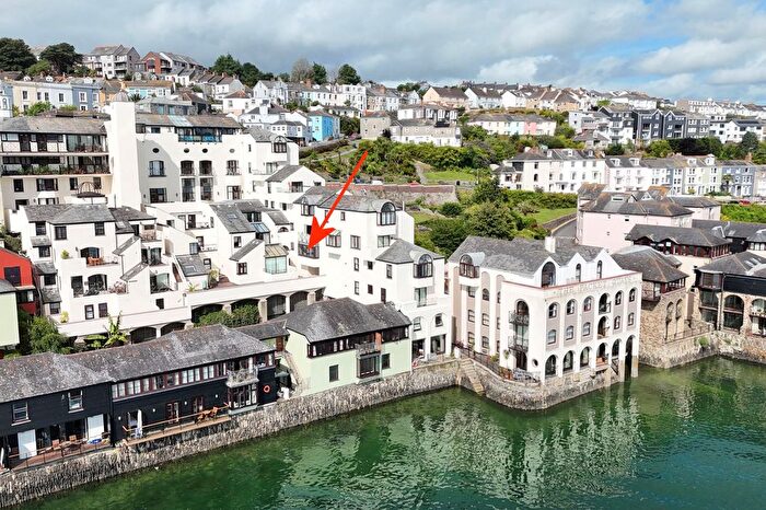 2 Bedroom Flat For Sale In Jackett Steps, The Packet Quays, Falmouth, TR11