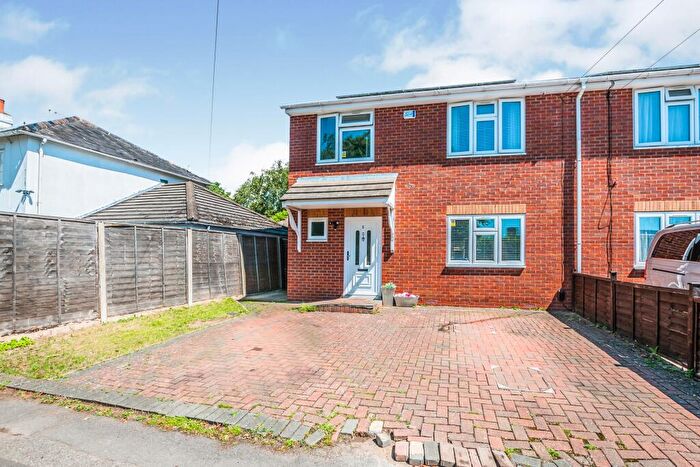 3 Bedroom Semi-Detached House To Rent In Westborough Road, Maidenhead, SL6