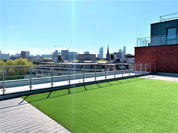 2 Bedroom Flat To Rent In Adelphi Wharf B, Adelphi Street, Salford, Greater Manchester, M3