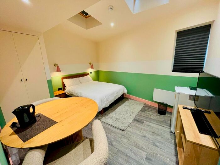 1 Bedroom Studio To Rent In Burma Road, London, N16