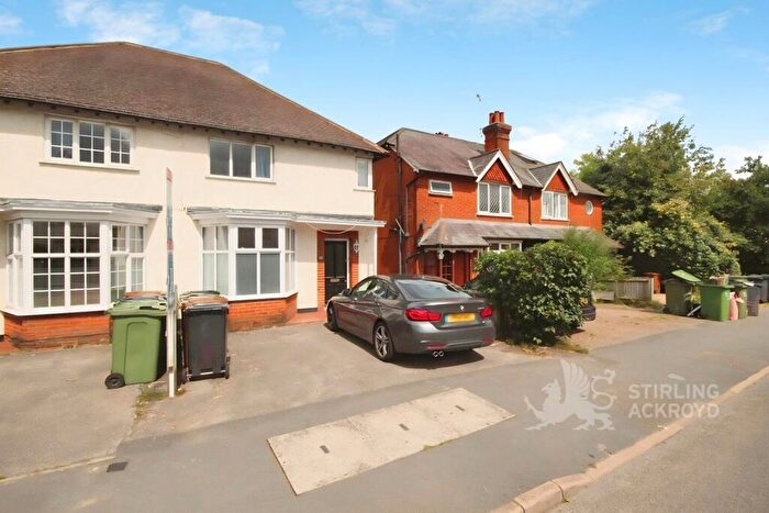 4 Bedroom Semi-Detached House To Rent In Aldershot Road, Guildford, Surrey, GU2