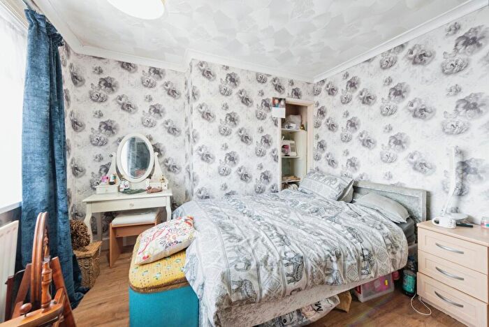3 Bedroom Terraced House For Sale In Acacia Road, Southampton, Hampshire, SO19
