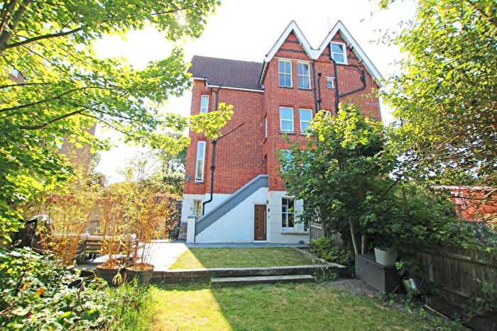 3 Bedroom Flat For Sale In Meads Road, Eastbourne, BN20
