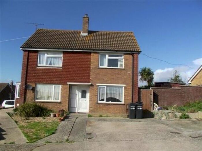 1 Bedroom Flat To Rent In Oaklands Road, Yeovil, BA21