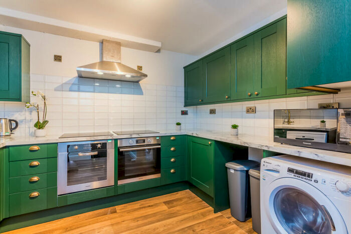 6 Bedroom Flat To Rent In St Hilds Lane, Durham, DH1