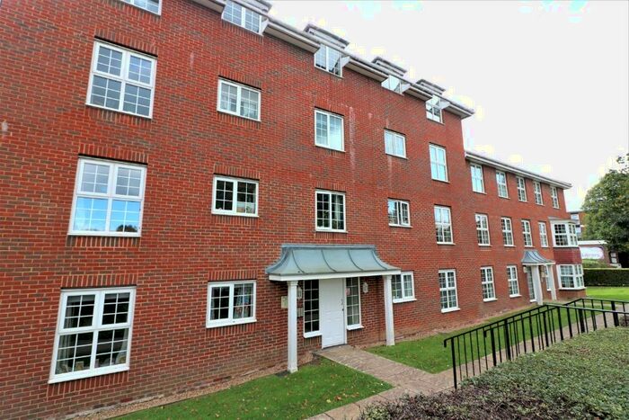 2 Bedroom Flat To Rent In Cole Green Lane, Welwyn Garden City, AL7