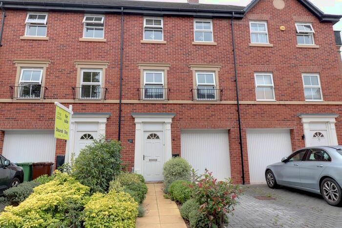 3 Bedroom Property To Rent In St. Georges Parkway, Stafford, ST16