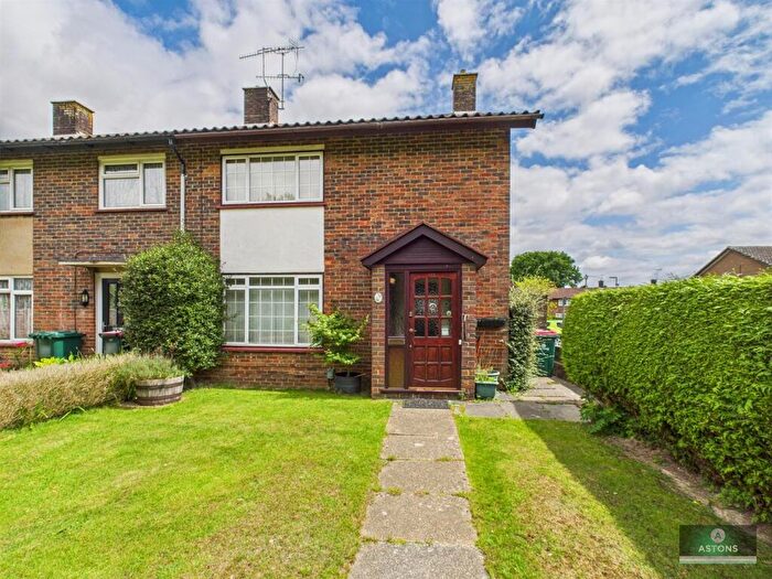 3 Bedroom End Of Terrace House For Sale In Rye Ash, Three Bridges, RH10