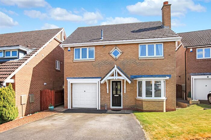 4 Bedroom Detached House For Sale In Bloomesley Close, Newton Aycliffe, DL5