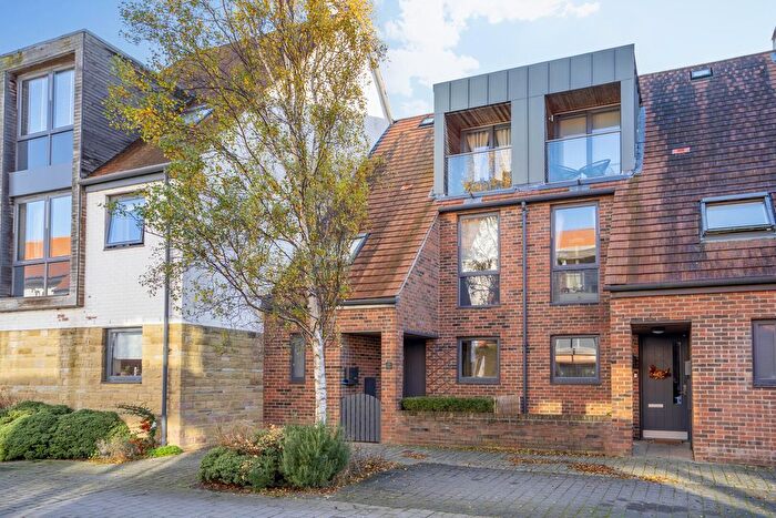 3 Bedroom Town House For Sale In Lotherington Avenue, York, YO10