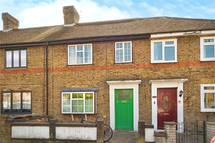 4 Bedroom Terraced House For Sale In Douglas Avenue, Walthamstow, E17