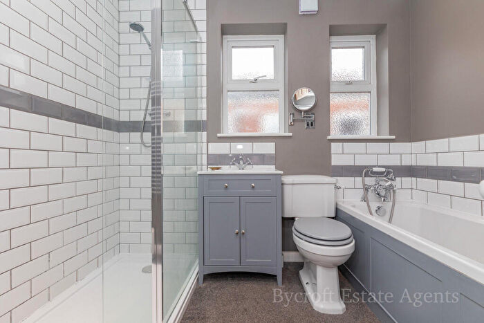6 Bedroom Terraced House For Sale In Clarence Road, NR31