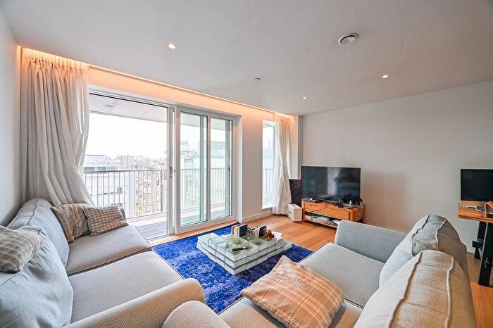 2 Bedroom Flat For Sale In Mount Pleasant, Holborn, London, WC1X