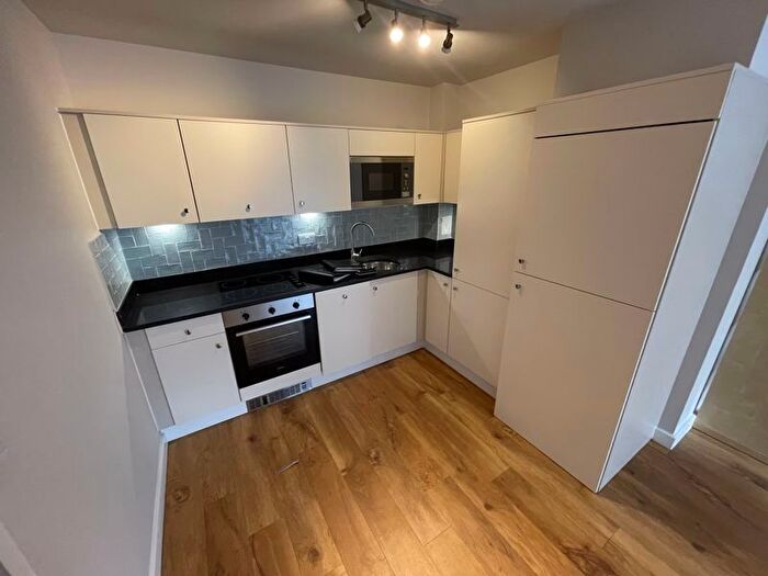 1 Bedroom Flat To Rent In Park Lodge Avenue, West Drayton, UB7