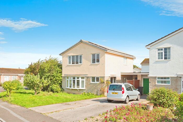 3 Bedroom Detached House For Sale In Lundy Drive, Burnham-On-Sea, TA8