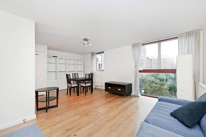 1 Bedroom Flat To Rent In Asher Way, Wapping, London, E1W