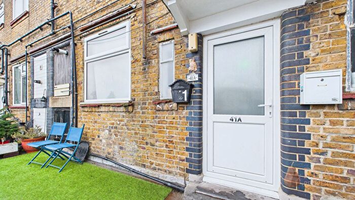 1 Bedroom Flat To Rent In Broadwater Street West, Worthing, BN14