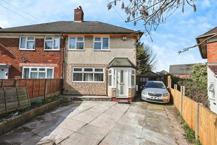3 Bedroom Semi-Detached House For Sale In Neachley Grove, Birmingham, B33