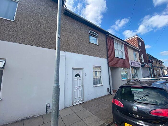 1 Bedroom Flat To Rent In Twyford Avenue, Portsmouth, PO2