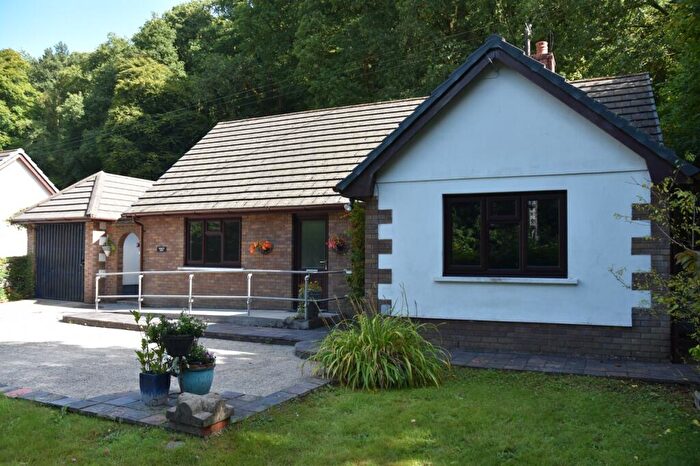 2 Bedroom Detached Bungalow To Rent In Genaur Glyn, Cwmpengraig, SA44