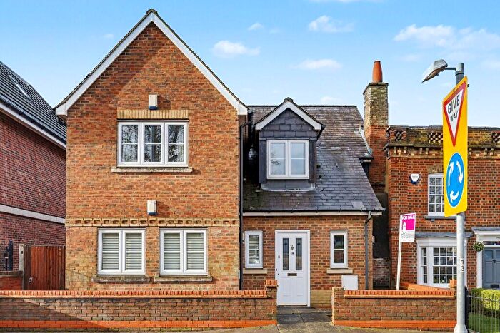 2 Bedroom Maisonette For Sale In High Street, Stevenage, Hertfordshire, SG1