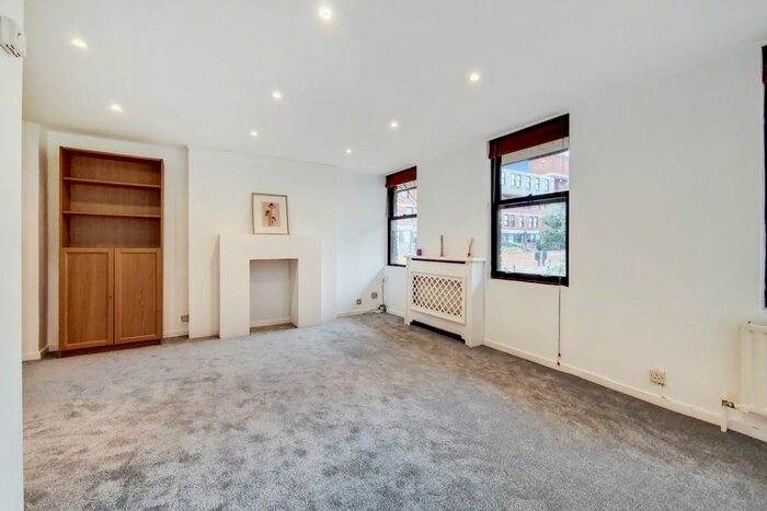 2 Bedroom Flat To Rent In Exbury House, Rampayne Street, Pimlico, London, SW1V