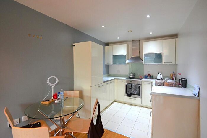 2 Bedroom Apartment To Rent In Kelso Place, Manchester, M15
