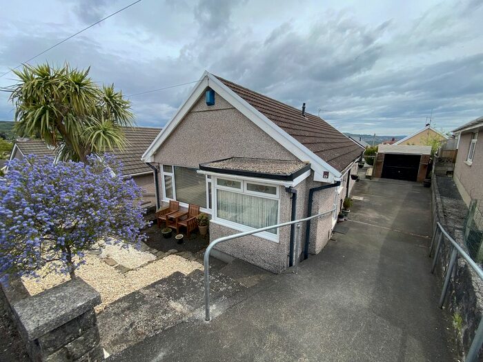 3 Bedroom Detached Bungalow For Sale In Heol Saffrwm, Morriston