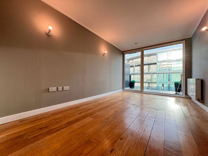 1 Bedroom Flat To Rent In Cardinal Building, High Village Point, Station Approach, Hayes, UB3
