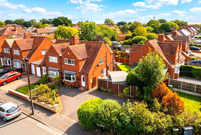 2 Bedroom Semi Detached House For Sale In Avon Road, Shirley, B90
