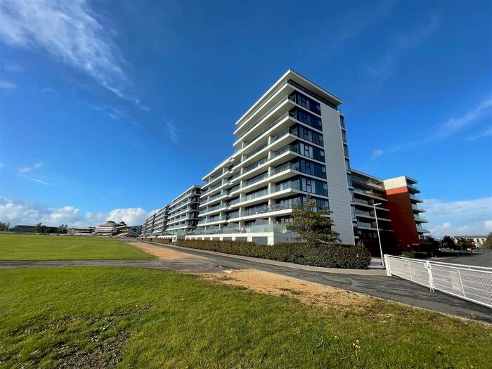 2 Bedroom Flat To Rent In Kingman Way, Newbury, RG14