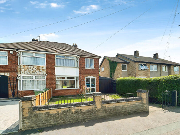 3 Bedroom Semi-Detached House For Sale In Tournament Road, Glenfield, LE3