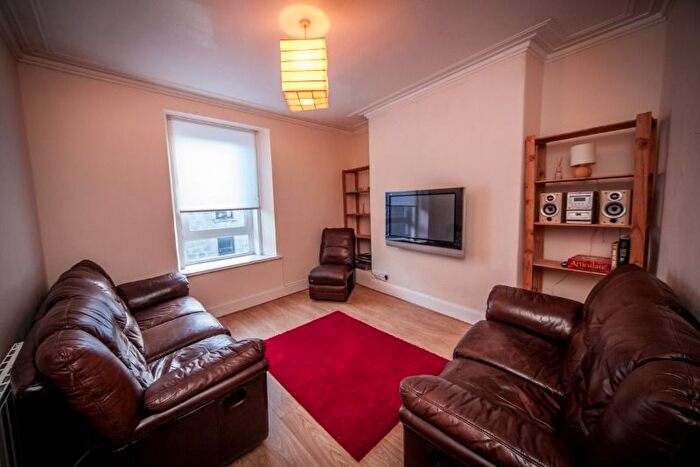 3 Bedroom Flat To Rent In Urquhart Road, City Centre, Aberdeen, AB24