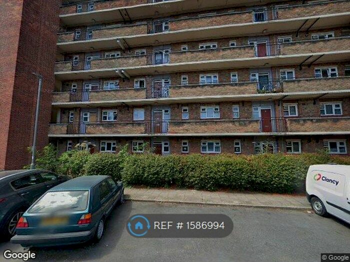 2 Bedroom Flat To Rent In Jay House, London, SW15