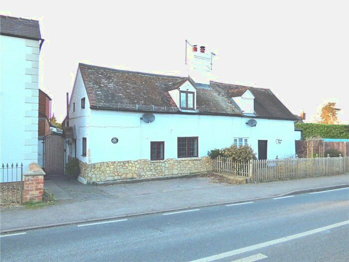 2 Bedroom Semi-Detached House For Sale In Evesham Road, Norton, Evesham, WR11