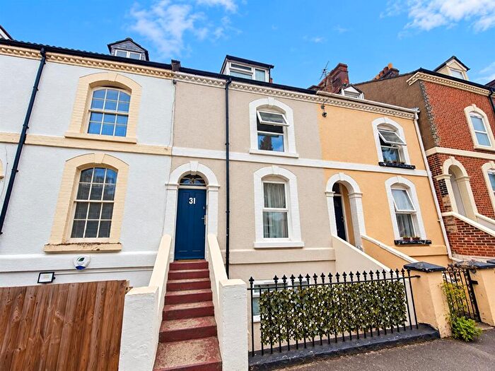6 Bedroom Terraced House To Rent In Victoria Street, Harwich, CO12
