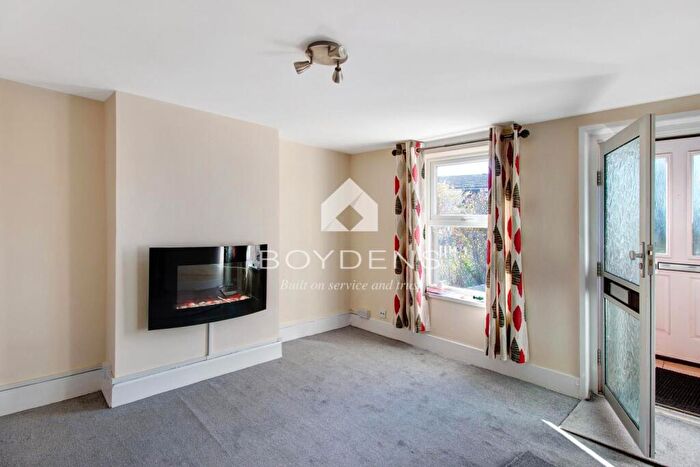 3 Bedroom End Of Terrace House For Sale In Brightlingsea, Colchester, CO7