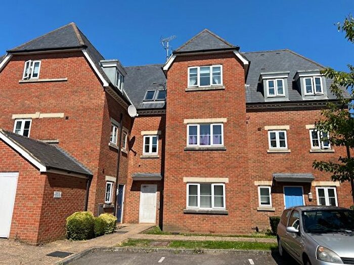 2 Bedroom Flat To Rent In Sullivan Close, Canterbury, CT1