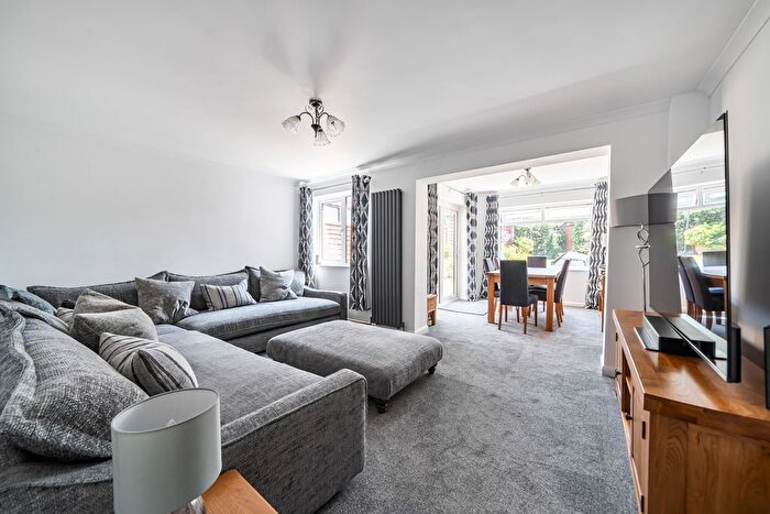 4 Bedroom Terraced House For Sale In Kenyon Walk, Gillingham, Kent, ME8
