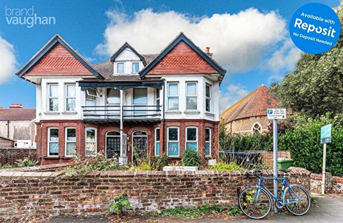 Flat To Rent In Church Walk, Worthing, West Sussex, BN11