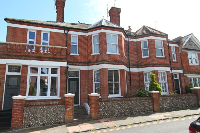 4 Bedroom Terraced House For Sale In Matlock Road, Eastbourne, BN20
