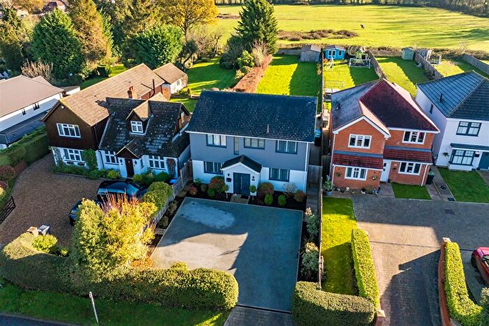 4 Bedroom Detached House For Sale In Green Lane, Bovingdon, Hemel Hempstead, HP3