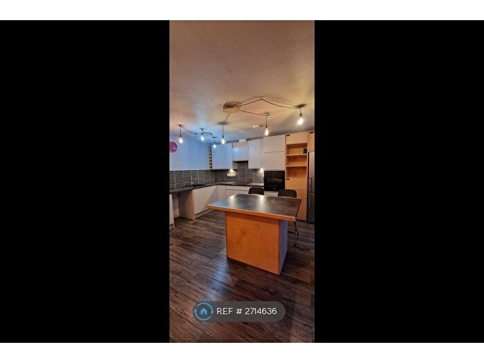 2 Bedroom Flat To Rent In Richmond Gate, Hinckley, LE10