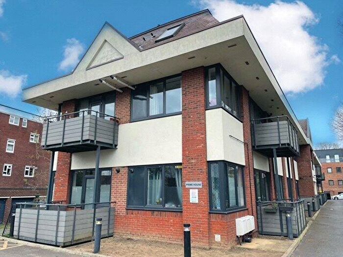 2 Bedroom Apartment For Sale In Challenge Court, Leatherhead, Surrey, KT22