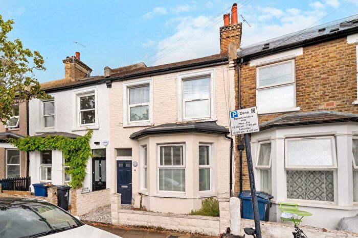 2 Bedroom Terraced House For Sale In Coningsby Road, South Ealing, W5