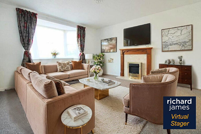 1 Bedroom Apartment For Sale In Norbury Court, Purton, Swindon, SN5