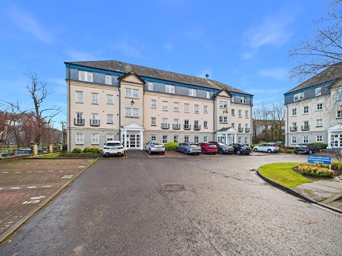 3 Bedroom Flat For Sale In E South Inch Court, Perth, PH2