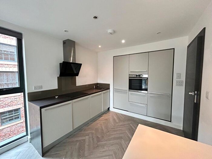 2 Bedroom Flat For Sale In Dun Fields, Sheffield, South Yorkshire, S3